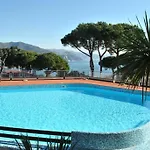 Dom wakacyjny Il Poggetto - Sea View In With Pool